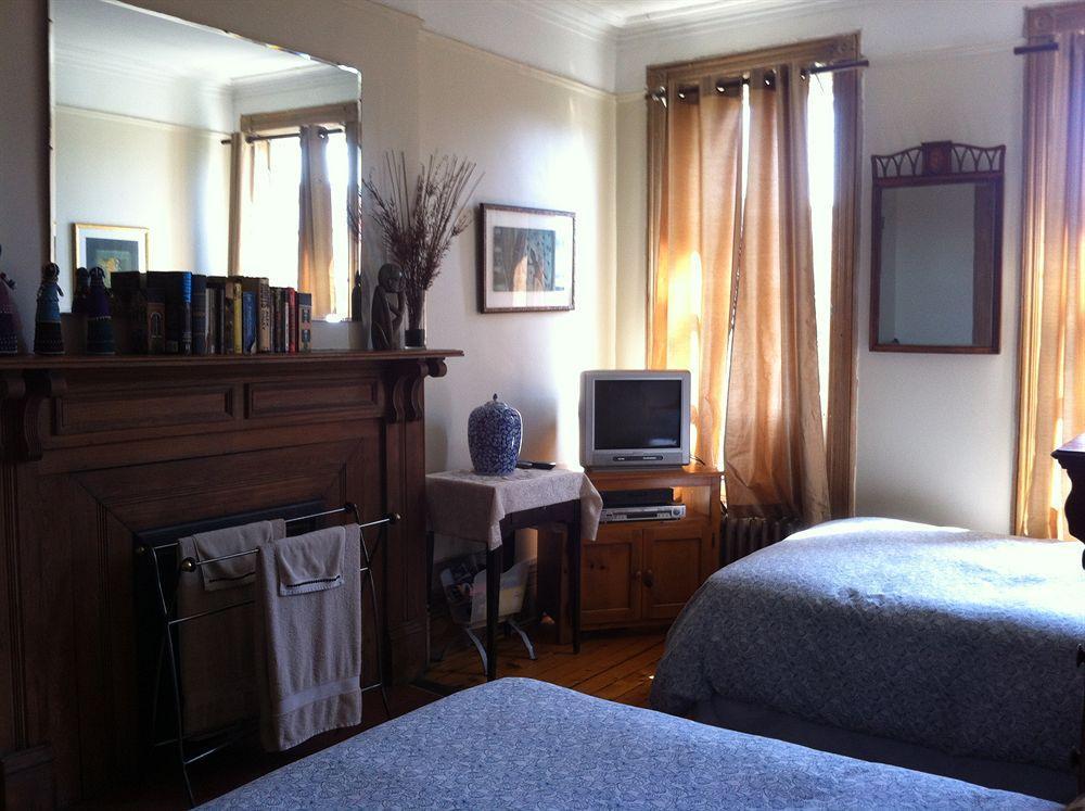 Harlem 144 Guesthouse นิวยอร์ก ภายนอก รูปภาพ