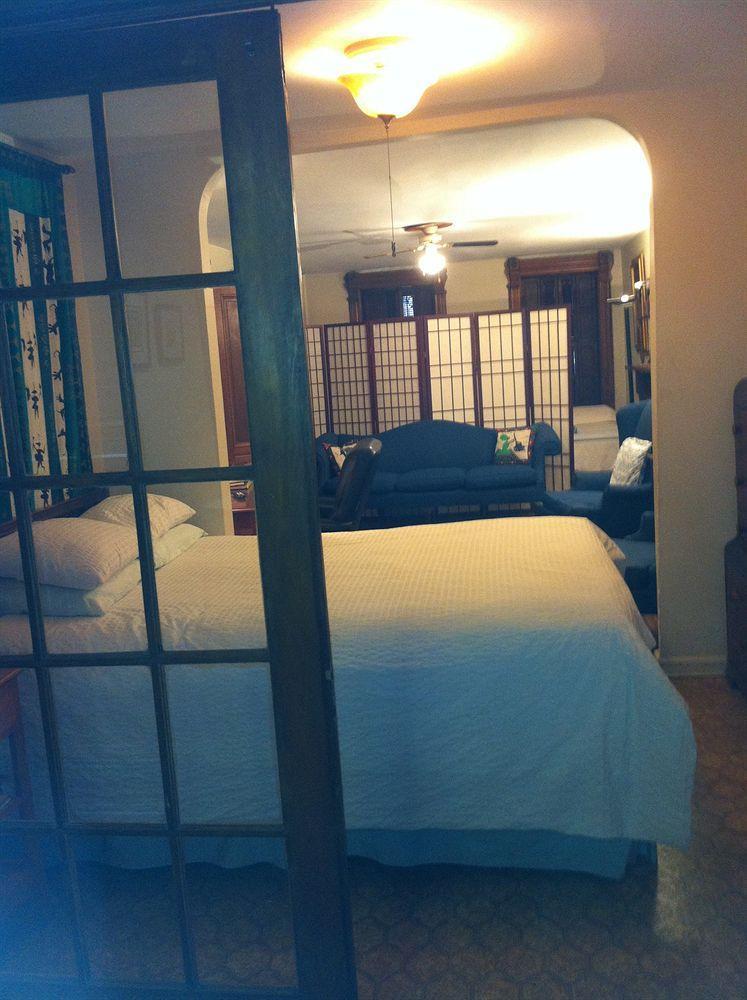 Harlem 144 Guesthouse นิวยอร์ก ภายนอก รูปภาพ